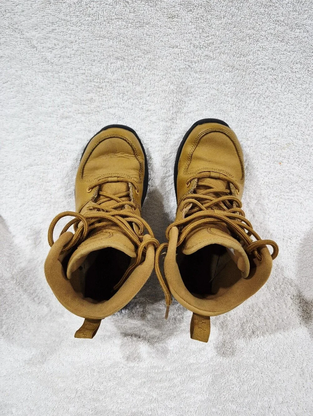 Nike Manoa LTR Boots Boys, Size 2Y, Wheat/Black, BQ5373-700